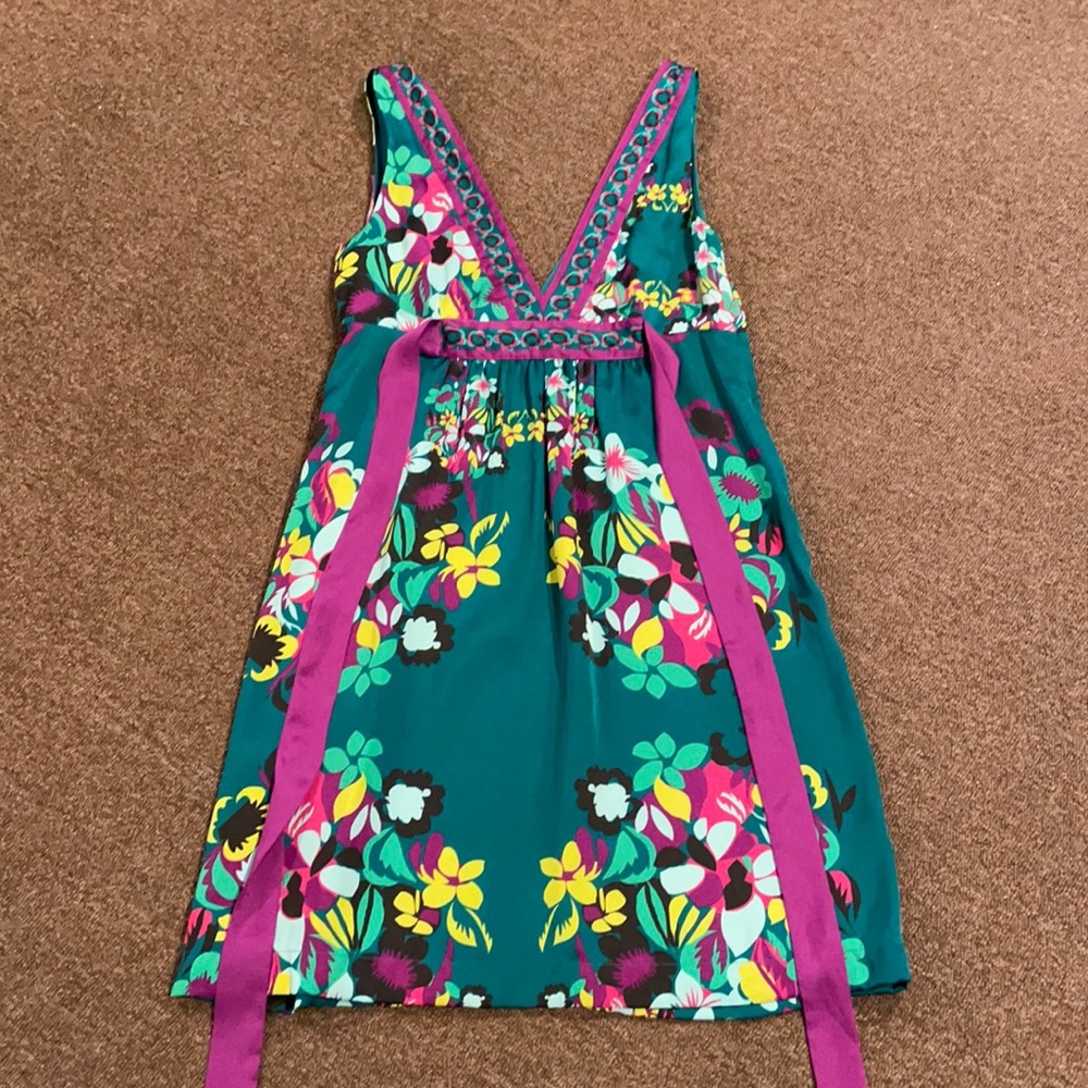 Gorgeous dress!
